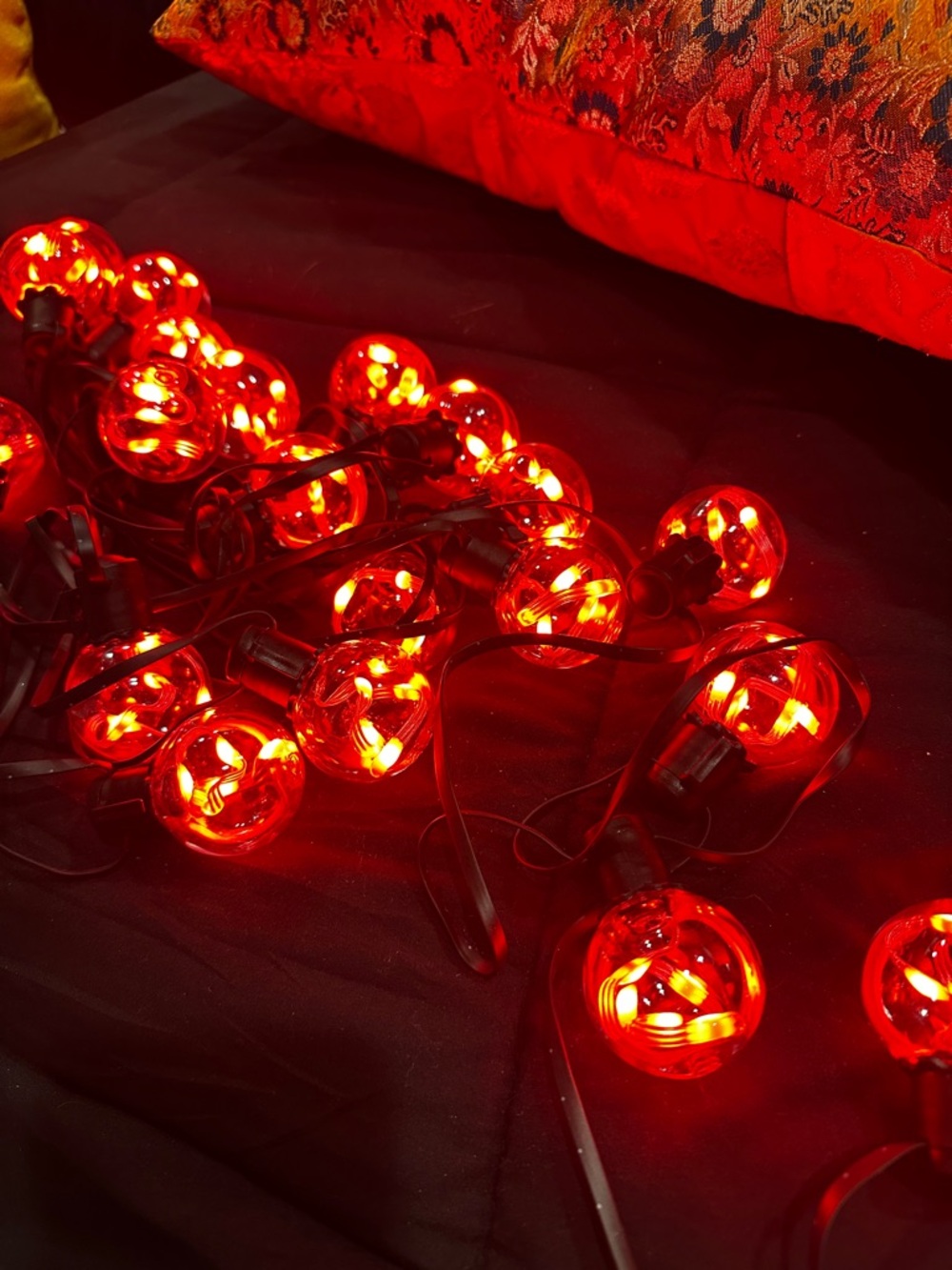 Outdoor LED 25 ft String Globe Light Set with Remote - Picture 5 of 10